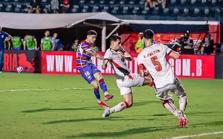 Partida entre Vitória e Fortaleza, pelo Brasileirão (Foto: Matheus Amorim/Fortaleza EC)