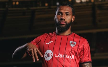 Wesley anunciado pelo Al-Rayyan