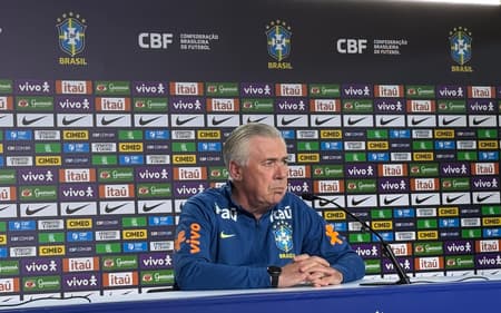 Carlo Ancelotti, técnico da Seleção (Foto: Leonardo Bessa/Lance!)