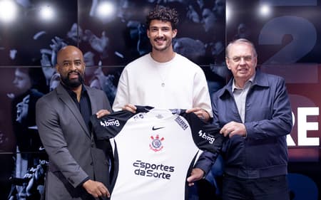 Gustavo Henrique renovou contrato com o Timão até o final de 2027