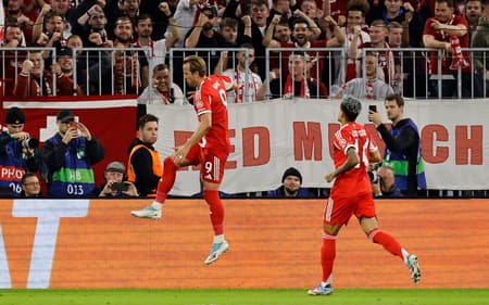 Harry Kane marcou duas vezes na vitória do Bayern de Munique por 3 a 1, contra o Chelsea, pela Champions League (Foto: Alexandra BEIER / AFP)