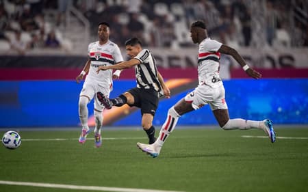 Botafogo e São Paulo empataram no primeiro turno (Foto: Thiago Ribeiro/AGIF)