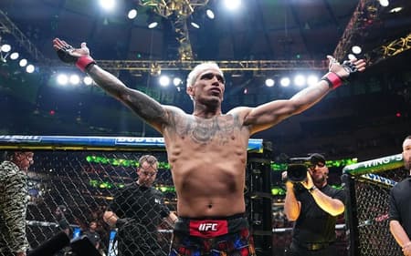 Charles Oliveira lidera a Seleção Brasileira no UFC Rio (Foto: Reprodução Instagram charlesdobronxs)