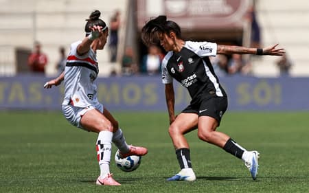 Corinthians e Palmeiras duelam por vaga na final do Brasileirão Feminino. (Foto: Rebeca Reis/ Staff Images Woman/ CBF)