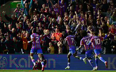 O Crystal Palace venceu o Liverpool por 2 a 1 (Foto: Ben STANSALL / AFP)