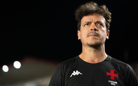 Diniz, técnico do Vasco, no jogo contra o Atlético-MG
