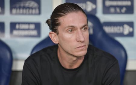 Filipe Luís em Flamengo x Vasco (Foto: Thiago Ribeiro/AGIF)