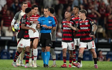 Flamengo Estudiantes arbitragem Libertadores