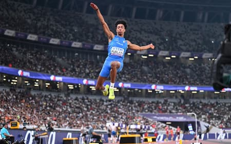 Mattia Furlani conquistou a medalha de ouro em Tóquio