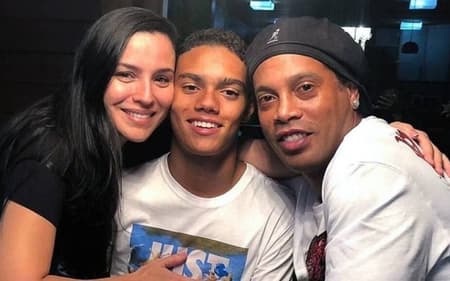 Janaína Mendes mãe do filho do Ronaldinho Gaúcho