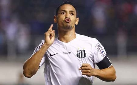 Em 2015, Ricardo Oliveira, do Santos, fez 20 gols no Brasileirão
