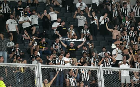 Torcida do Atlético-MG no Monumental na semifinal da Libertadores contra o River Plate