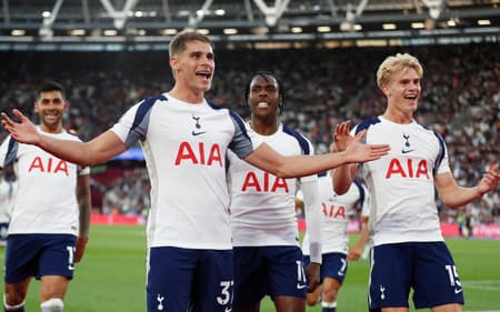 O Tottenham venceu o West Ham por 3 a 0, pela Premier League (Foto: Ian Kington / AFP)