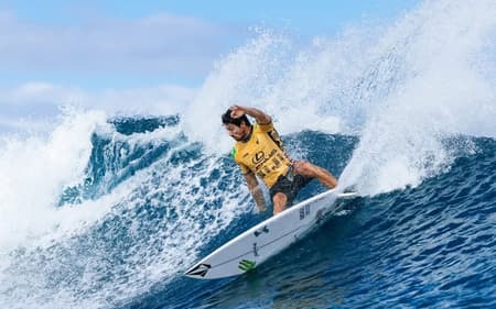 Yago Dora em ação nas finais da WSL (Foto: Reprodução/Instagram: @yagodora)