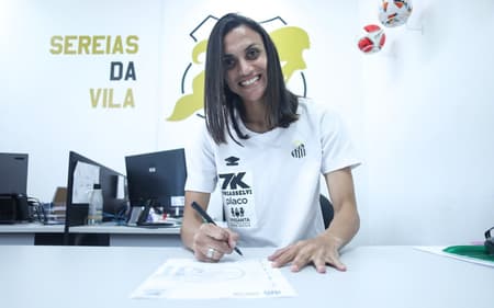 Ana Alice renovou com o Santos. (Foto: Santos FC/Divulgação)