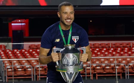 Allan Barcellos conquistou a Copa do Brasil sub-20 em 2024 com o São Paulo.