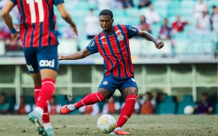 Roger Gabriel em ação contra o Ceará, na final da Copa do Nordeste Sub-20 (Foto: Letícia Martins / EC Bahia)
