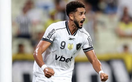 Chris Ramos comemorando gol do Botafogo (Foto: Vítor Silva/Botafogo)