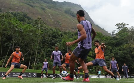 Botafogo em treino no CT Lonier (Foto: Vítor Silva/Botafogo)