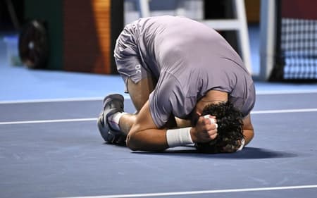 Nùmero 1 do Brasil, João Fonseca se emociona com o título na Suíça (Foto Fabrice COFFRINI / AFP)