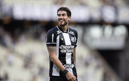 Pedro Raul marcou 13 gols pelo Ceará até o momento (Foto: Baggio Rodrigues/AGIF)