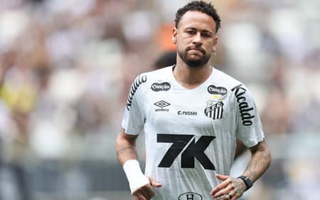 Neymar antes de Atlético-MG x Santos (Foto: Gilson Lobo/AGIF)