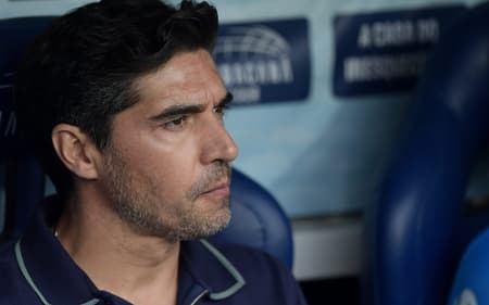 Abel Ferreira antes de Flamengo x Palmeiras (Foto: Thiago Ribeiro/AGIF)