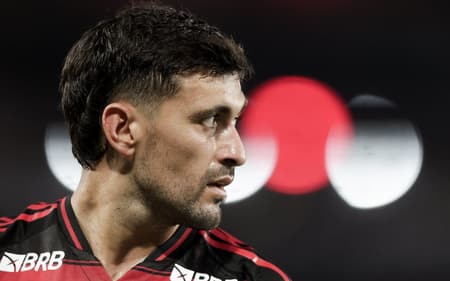 Arrascaeta jogou em Flamengo e Cruzeiro no futebol brasileiro (Foto: Gilvan de Souza/Flamengo)