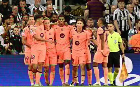 Com dois de Rashford, o Barcelona derrotou o Newcastle por 2 a 0, pela Champions League (Foto: Oli SCARFF / AFP)
