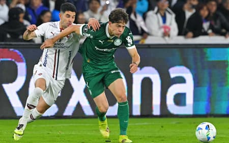 Giay em LDU x Palmeiras