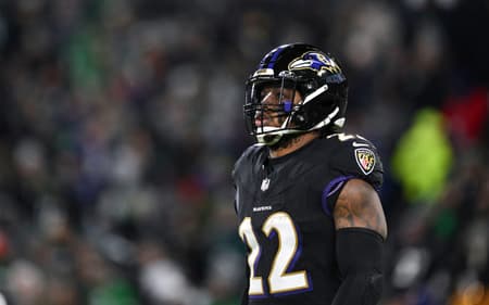 derrick henry, RB dos Ravens, vem quebrando recordes na nfl