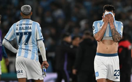 Jogadores do Racing lamentam eliminação