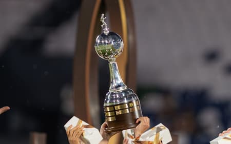 Taça da Libertadores Feminina, conquistada pelo Corinthians em 2024 (Foto: Staff Images Woman/Conmebol)
