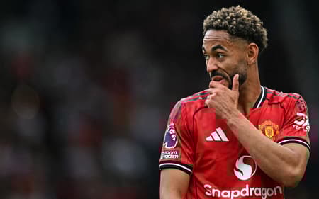 Matheus Cunha reage durante jogo entre Manchester United e Fulham, pela Premier League