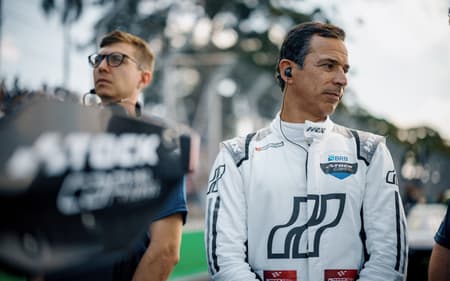 Papo com Helio Castroneves -Stock Car em Campo Grande, Cuiabá e Brasília (Foto - Vicar)