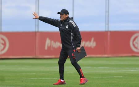 Ramón Díaz, técnico do Internacional
