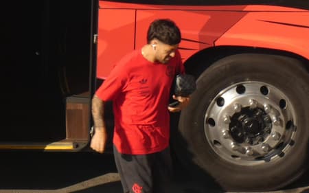 Arrascaeta chega ao Maracanã para o clássico