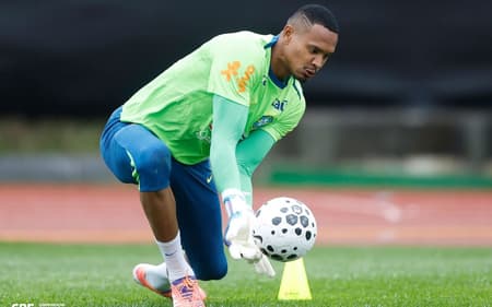 John goleiro da seleção brasileira