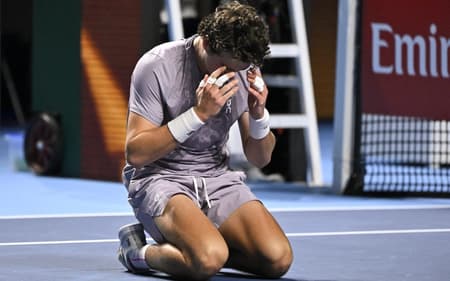 João Fonseca vence ATP Basileia. (Foto: Fabrice COFFRINI / AFP)