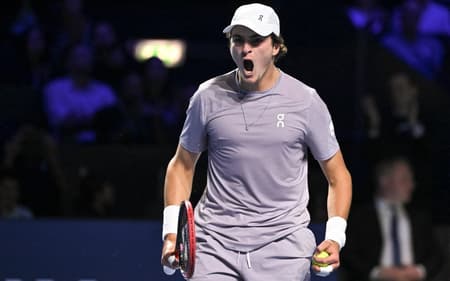 João Fonseca vence ATP Basileia. (Foto: Fabrice COFFRINI / AFP)