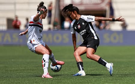 Corinthians e Palmeiras duelam por vaga na final do Brasileirão Feminino. (Foto: Rebeca Reis/ Staff Images Woman/ CBF)