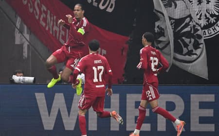 Pela Champions League, o Liverpool derrotou o Frankfurt por 3 a 1 (Foto: Kirill KUDRYAVTSEV / AFP)
