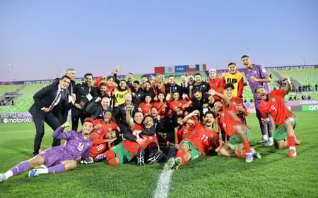 Seleção sub-20 do Marrocos comemora após se classificar à final do Mundial
