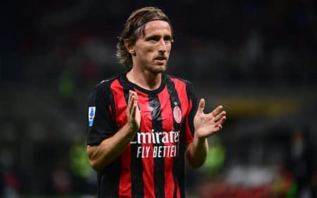 Modric em Milan x Napoli (Foto: Piero Cruciatti / AFP)