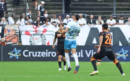 Corinthians e Grêmio duelaram na Neo Química Arena (Foto: Jefferson Aguiar/Pera Photo Press/Gazeta Press)