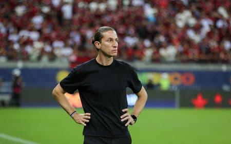 Filipe Luís é o técnico do Flamengo (Foto: Edvaldo Lima/Agencia Enquadrar/Gazeta Press)