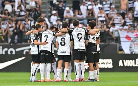 Corinthians busca classificação para Libertadores