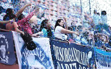 Torcida do Cruzeiro Feminino (Foto: Gustavo Martins/Cruzeiro)