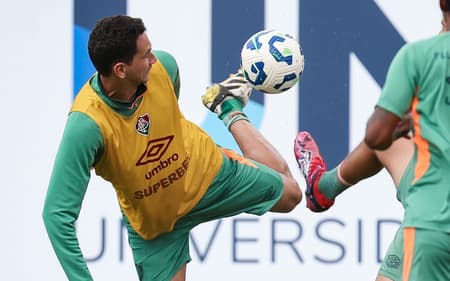 Ganso retorna aos treinos pelo Fluminense (Foto: Lucas Merçon/ Fluminense FC)
