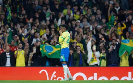 Estêvão durante jogo contra Senegal (Foto: Rafael Ribeiro/ CBF)